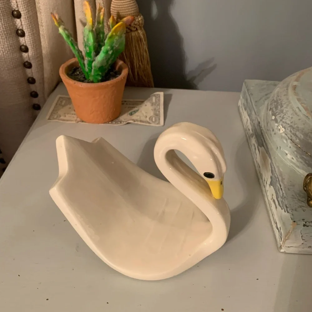 Vintage Ceramic Cream Swan Figurine